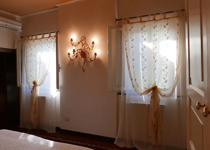 La Corte Dei Ducati * 코마키오